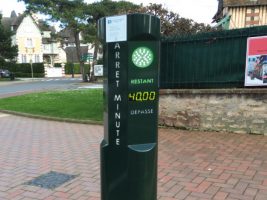 Borne de stationnement minute sur Cabourg