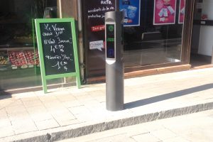 Installation d'une borne arret minute dans le centre-ville de Le Pouliguen